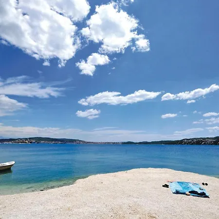 Gorgeous In Seget Donji With Wifi Feriehus Trogir